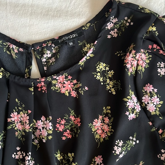 Women’s PaperMoon Top size 3xl - Picture 7 of 9